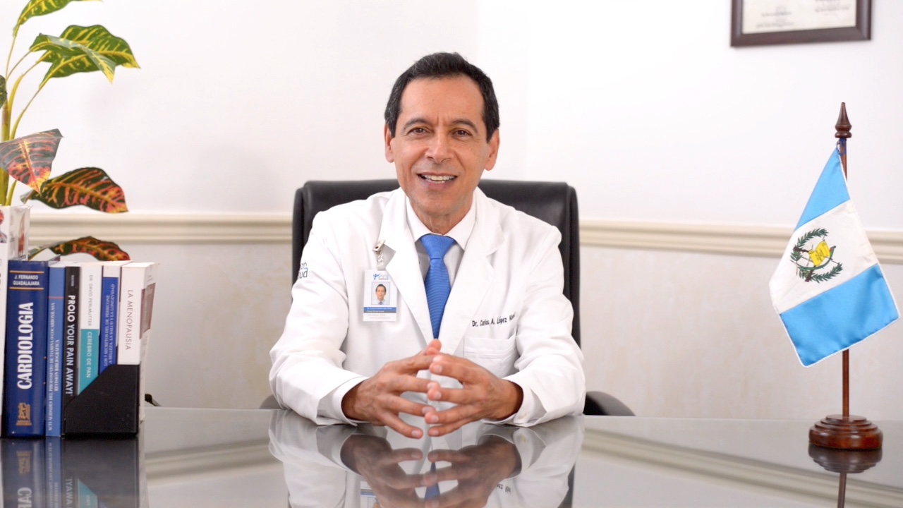 Dr. Carlos A. López Abad.